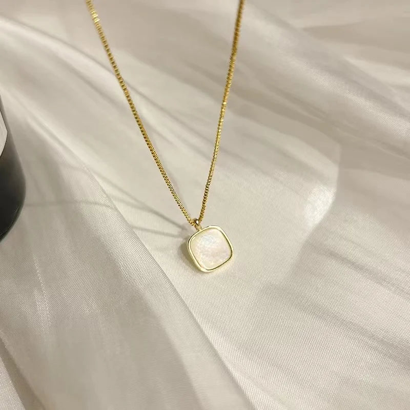 Sterling Silver Square White Shell Necklace With Gold Geometric Shape Pendant Party Gift for Women's Fashion Jewelry